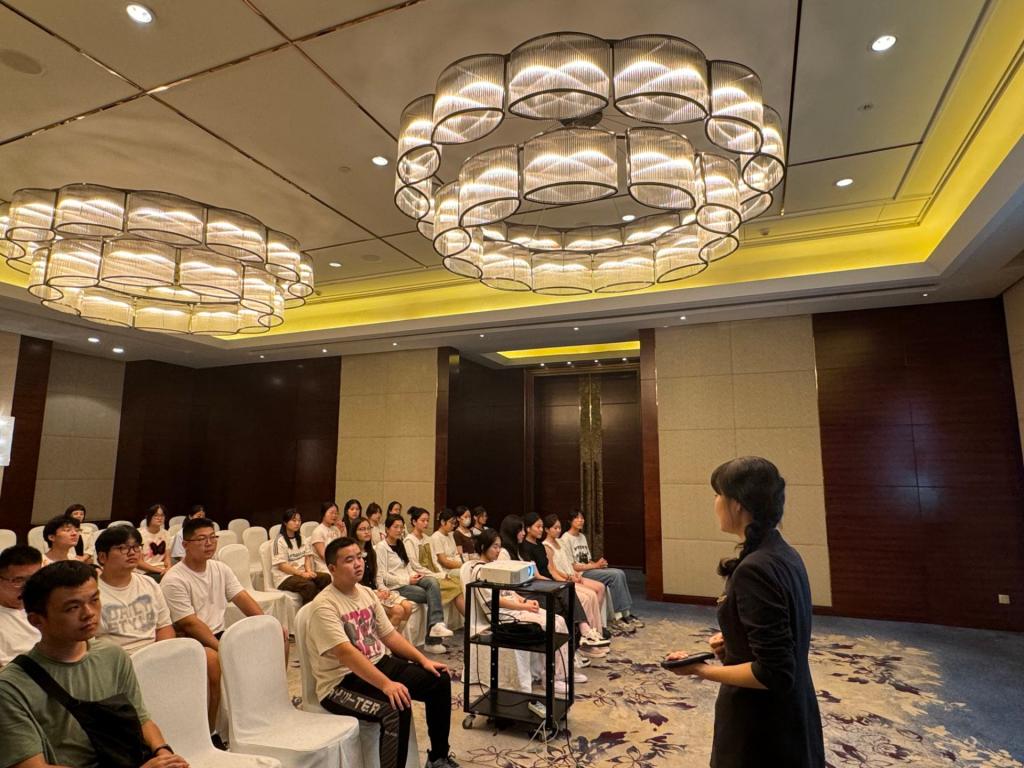 【新生入学教育系列】探索至微,体验至深--酒店管理与数字化运营专业新生开启行业认知之旅